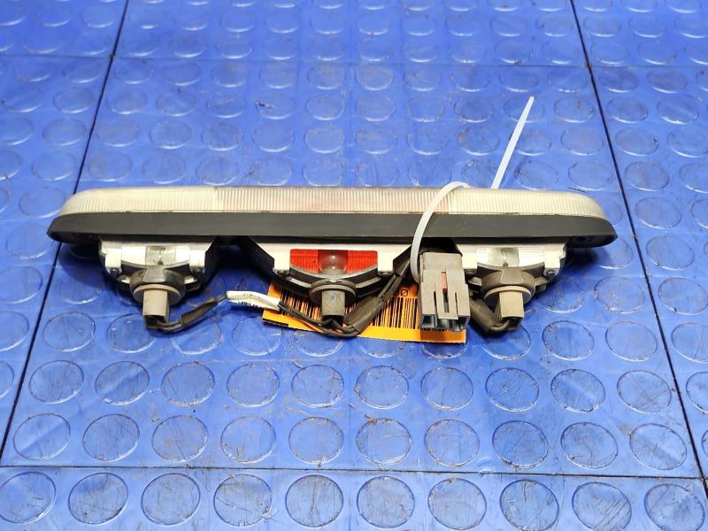 2012 Ford F-250 Super Duty 3Rd Brake Light Avoidance Lamp