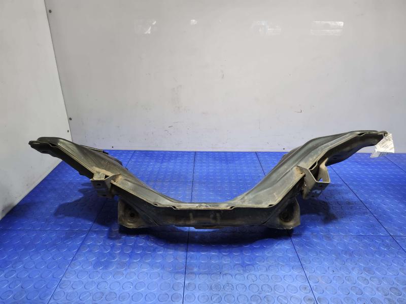 2010 Honda CR-V Crossmember/Cradle/Undercarria