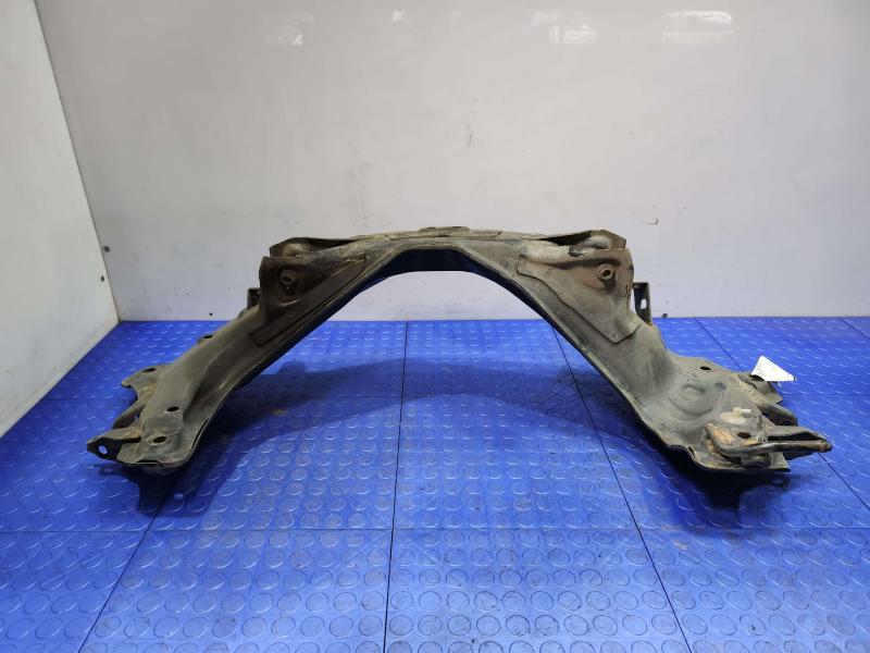 2010 Honda CR-V Crossmember/Cradle/Undercarria
