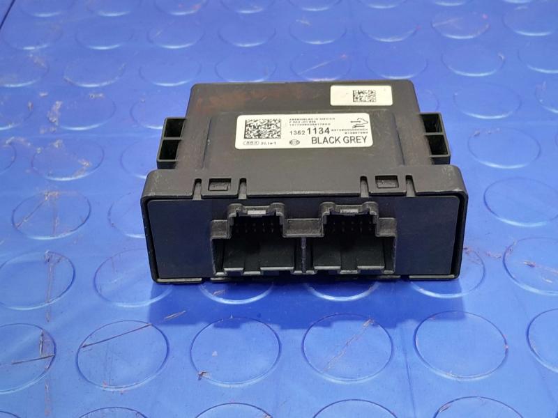 2016-2018 Chevrolet Malibu PDC Parking Distance Control Module OEM 13521134
