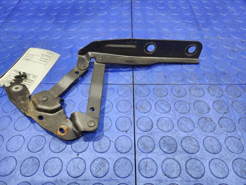 2017 Dodge Grand Caravan Hood Hinge