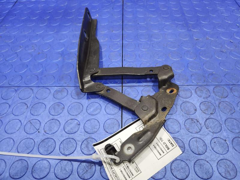 2017 Dodge Grand Caravan Hood Hinge
