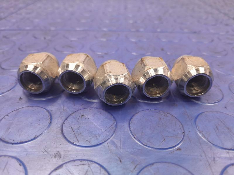 2014 Subaru Forester Lug Nuts