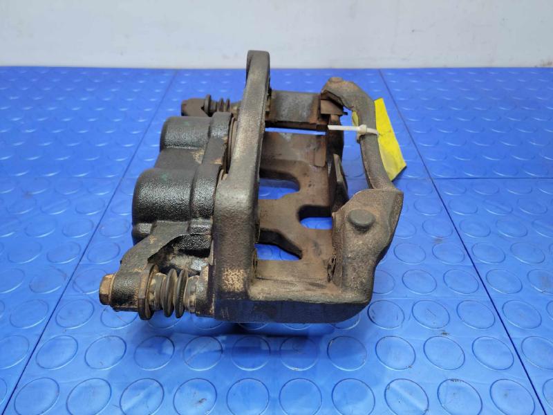 2013 Ford F-350 Super Duty Caliper