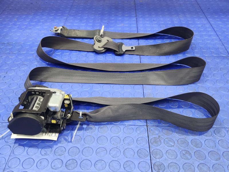 2011 Honda Pilot Front Seat Belt