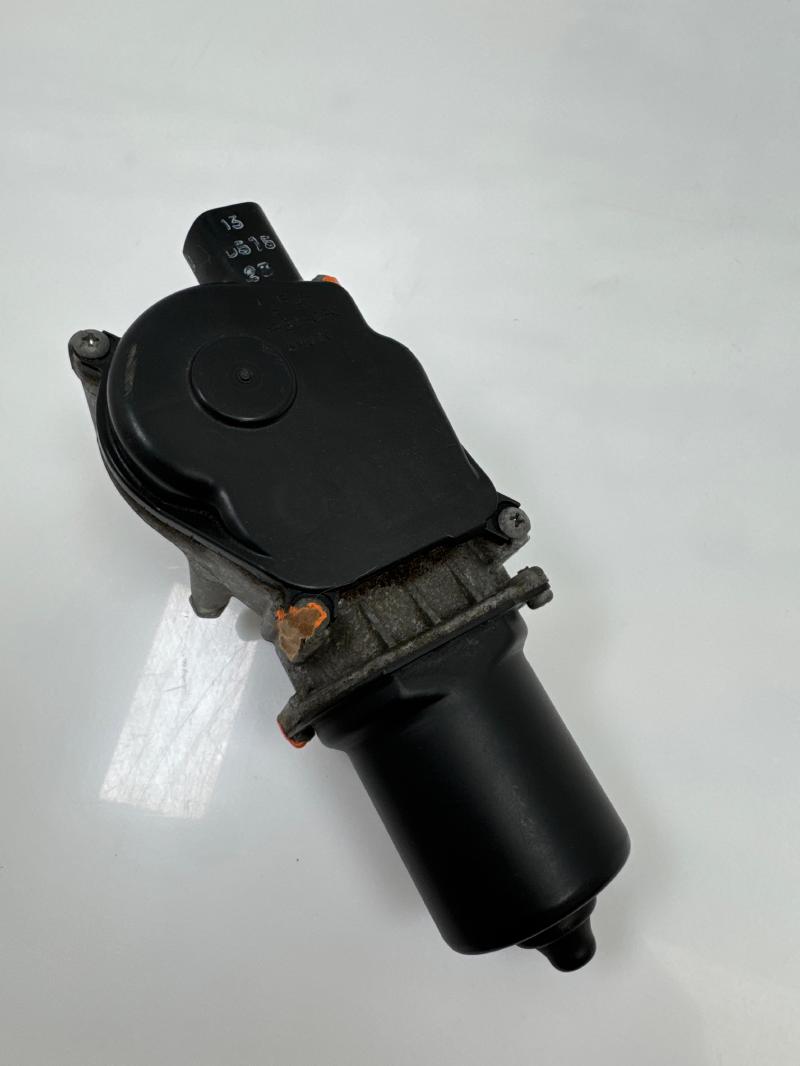 2013 Honda CR-V Wiper Motor Front