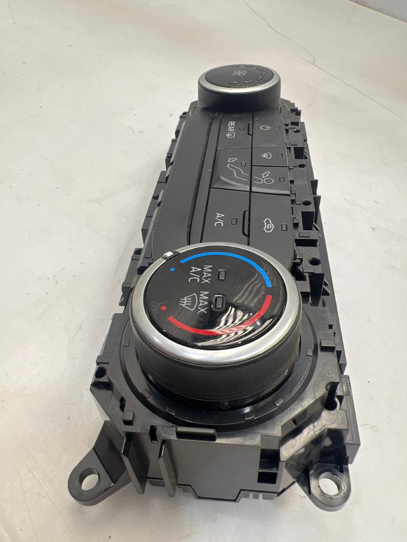 2019 Ford EcoSport Heater A/C Control