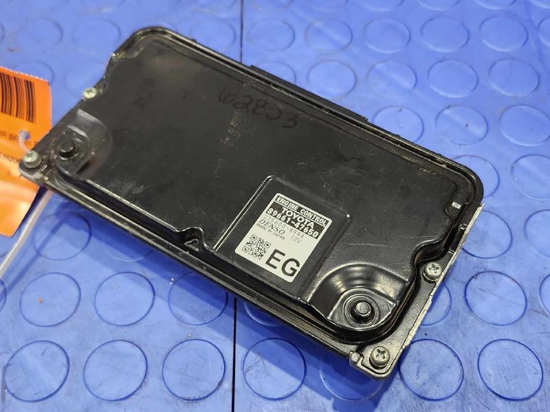 2016 Toyota Prius Electronic Control Module ECU ECM PCM OEM 89661-47650