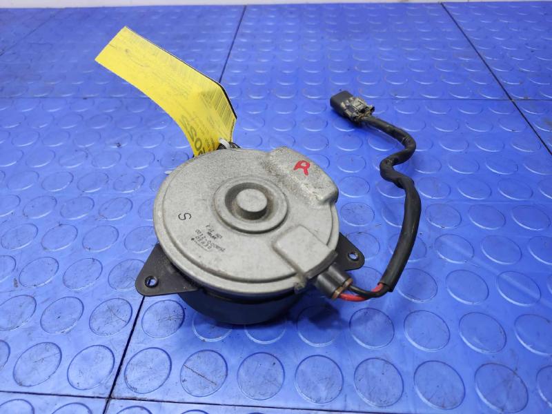2015-2020 Honda Fit AC Condenser Cooling Fan Motor Right Side OEM 386165R1003