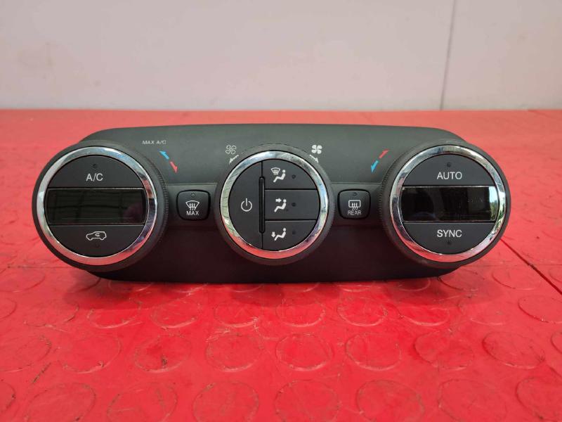 2015 Jeep Renegade Heater A/C Control
