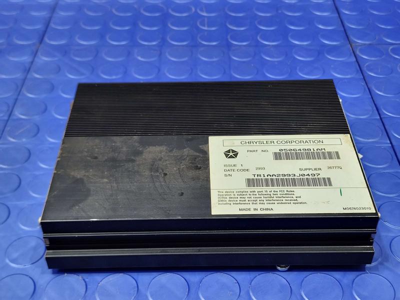 2011-2014 Chrysler 300 Radio Amplifier 276 Watt Opt RD7 Genuine OEM 5064981AM