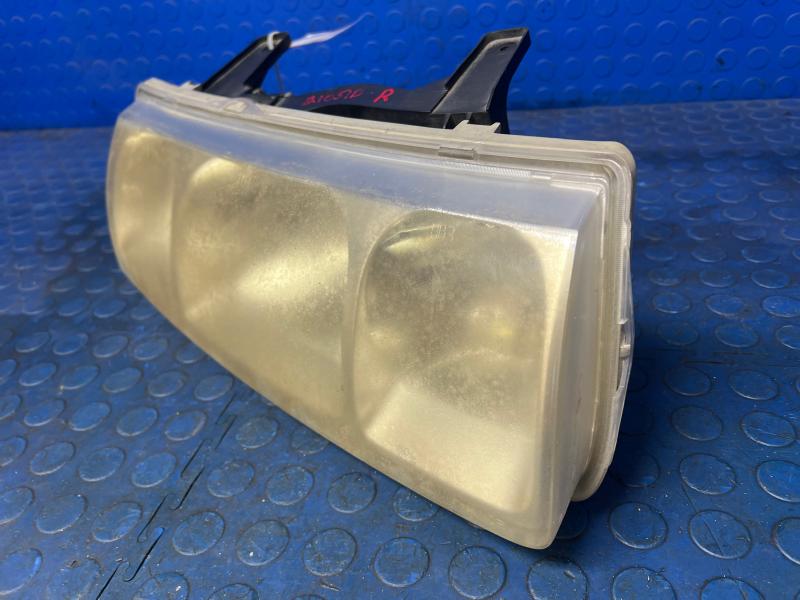 2005 Saturn Vue Headlamp Assembly