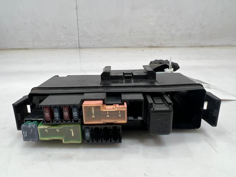 2003 Nissan 350Z Engine Fuse Box