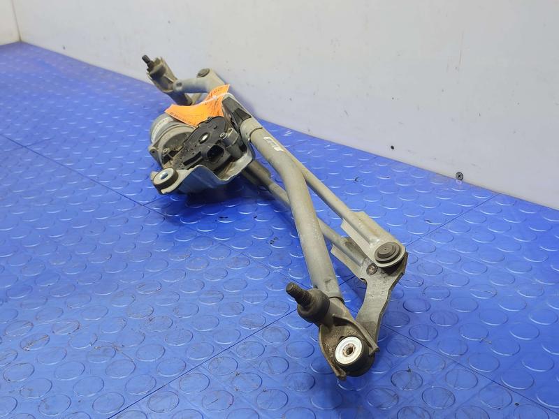 2012 GMC Yukon Wiper Motor Front