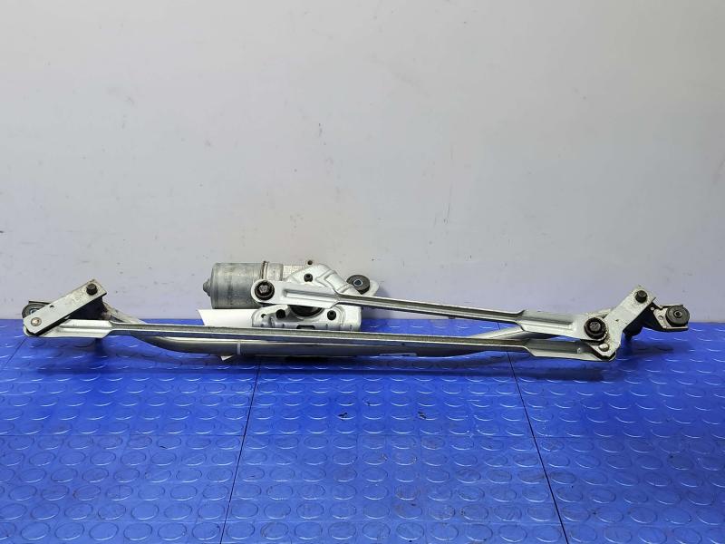 2012 GMC Yukon Wiper Motor Front
