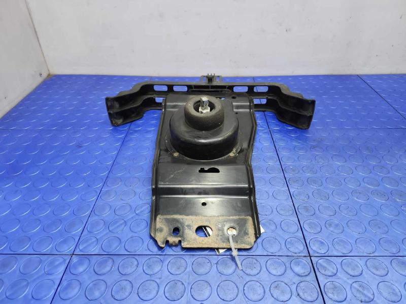 2009-2014 Volkswagen Routan Spare Tire Hanger Hoist Assembly OEM 7B0601335B
