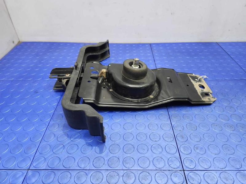 2009-2014 Volkswagen Routan Spare Tire Hanger Hoist Assembly OEM 7B0601335B