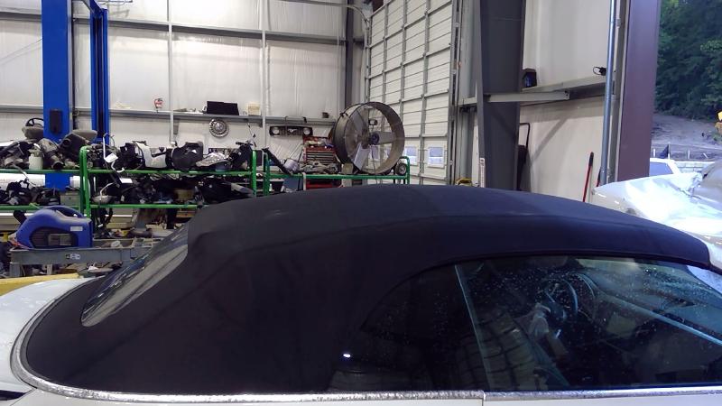 2014 Volkswagen Beetle Roof