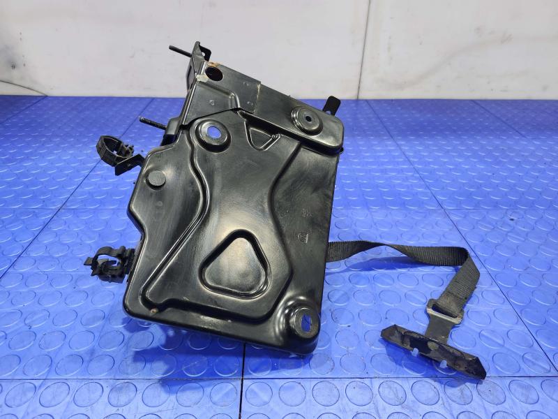 2020 Jeep Renegade Battery Tray
