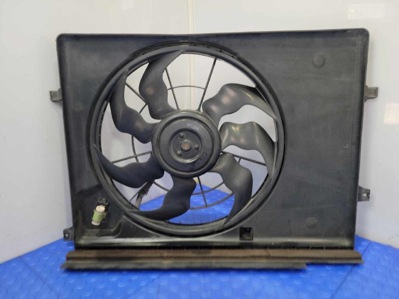 2015-2018 Kia Sedona Engine Cooling Fan Assembly Genuine OEM 25380A9000