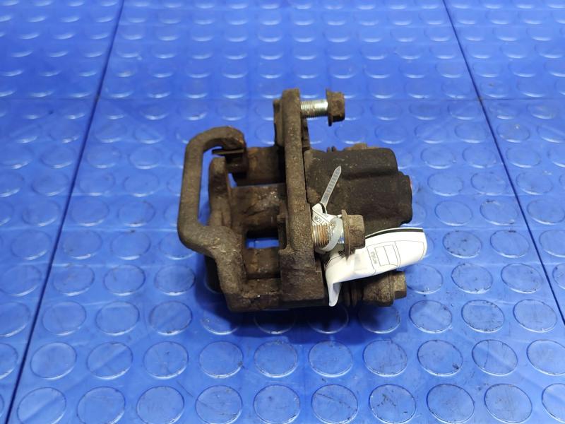 2016 Nissan Rogue Caliper