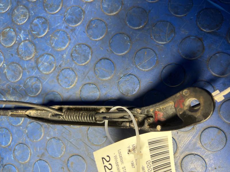 1997 1998 1999 Jaguar XK8 Windshield Wiper Arm RH Passenger Side OEM GJA8955EC