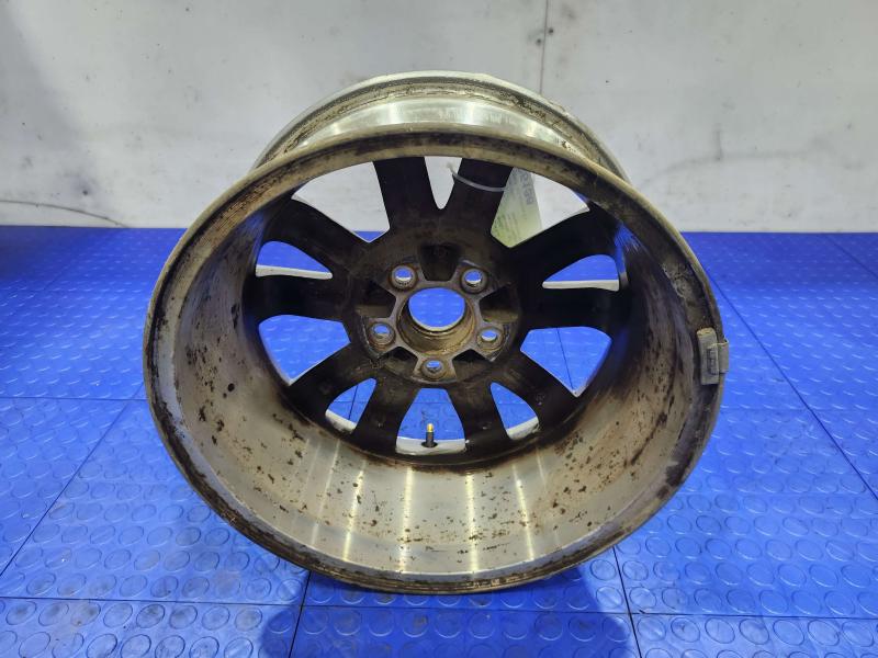 2006 Ford Mustang Wheel