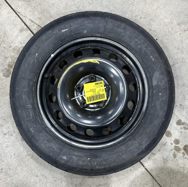 2012 Volkswagen Passat Wheel