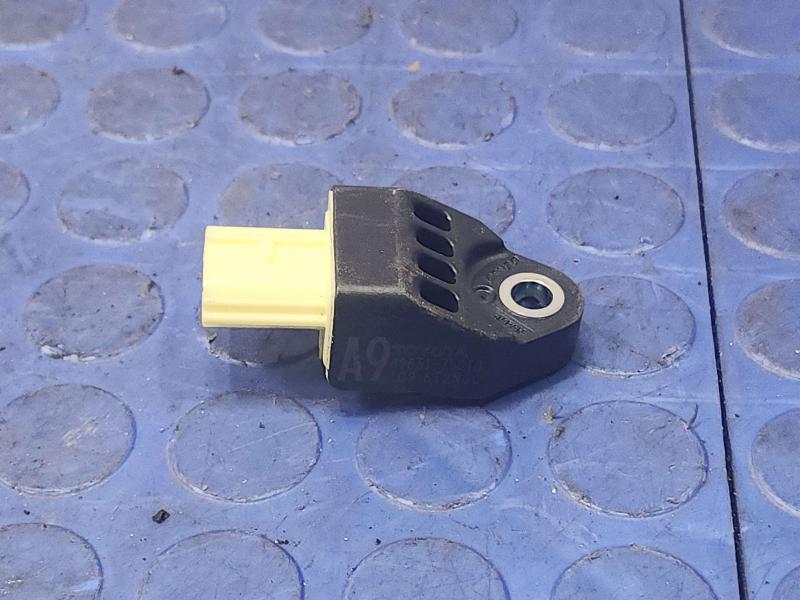 2014 Toyota Prius Misc Ebay Parts