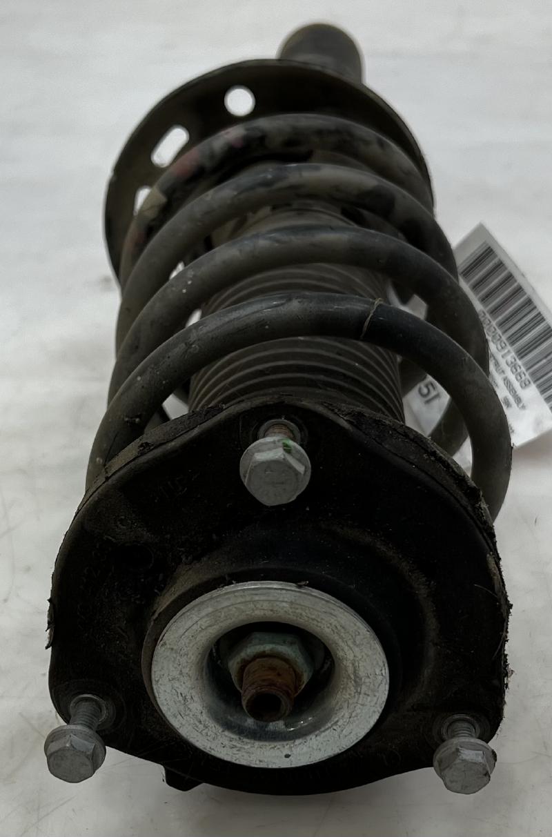 2015 Volkswagen Passat Strut Assembly