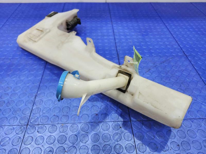 2014 Nissan Frontier Washer Bottle