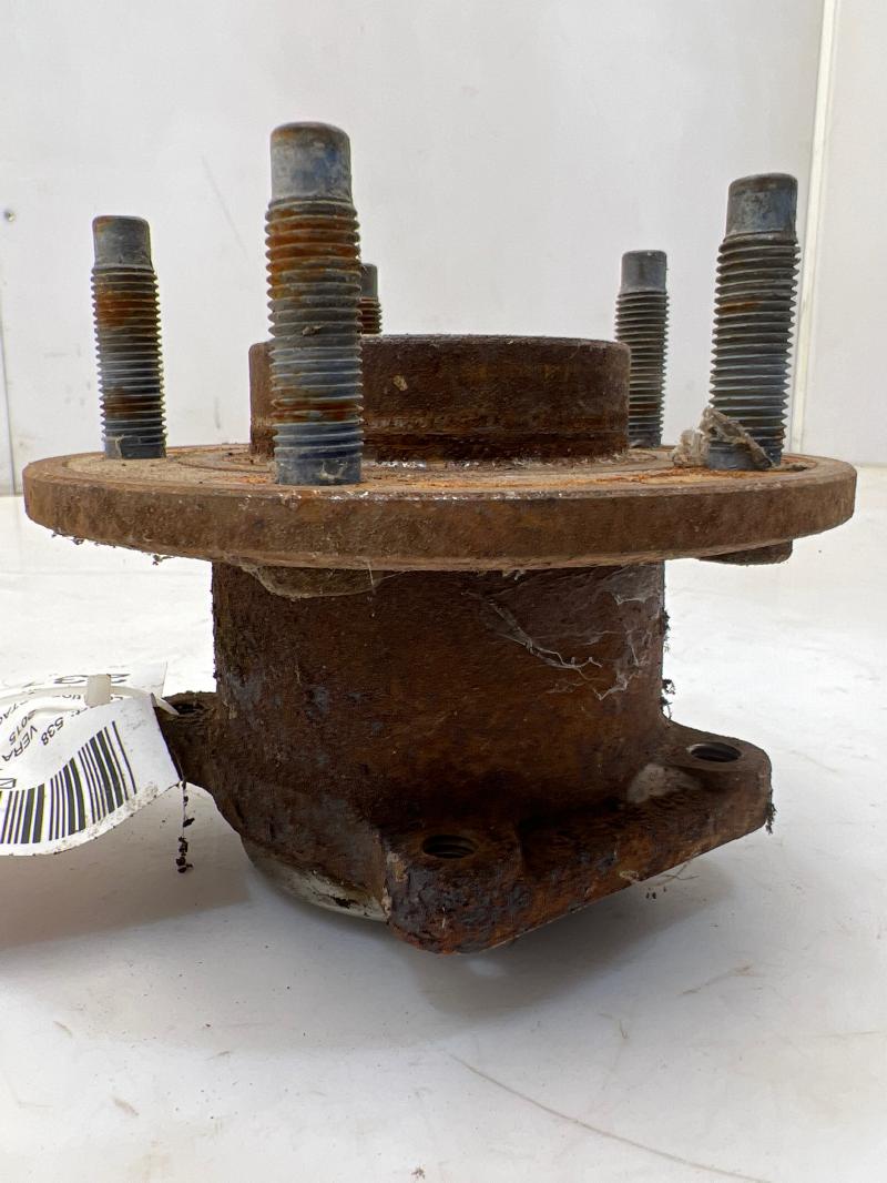 2015 Buick Verano Hub