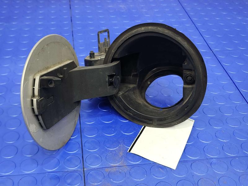 2015 Chevrolet Tahoe Fuel Tank Door