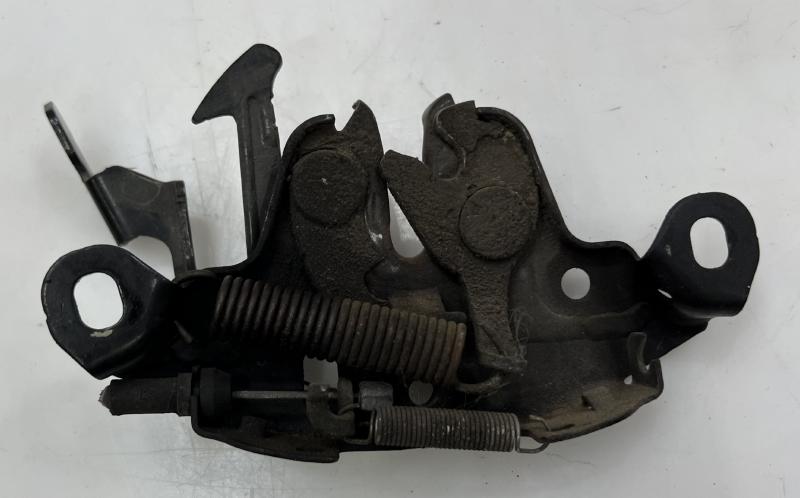 2004 - 2015 Nissan Armada Hood Latch Assembly Genuine OEM 656017S000