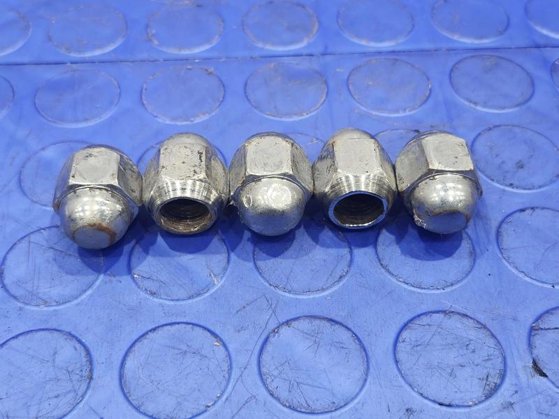 2010 Subaru Forester Lug Nuts