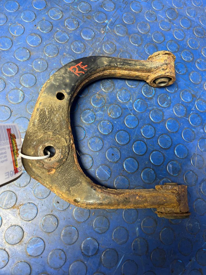 1996 - 2002 Toyota 4Runner Front Upper Control Arm RH Passenger Side OEM 4861035040