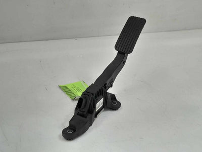 2016 - 2020 Hyundai Elantra Sedan Accelerator Pedal Assembly OEM 32700-F2100