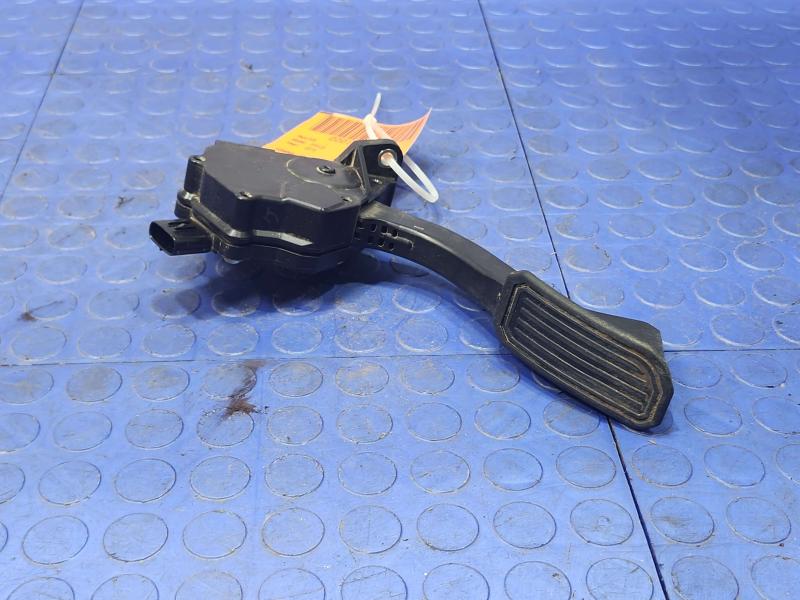 2011-2015 Toyota Prius Accelerator Pedal Assembly w/ Sensor OEM 78110-12050