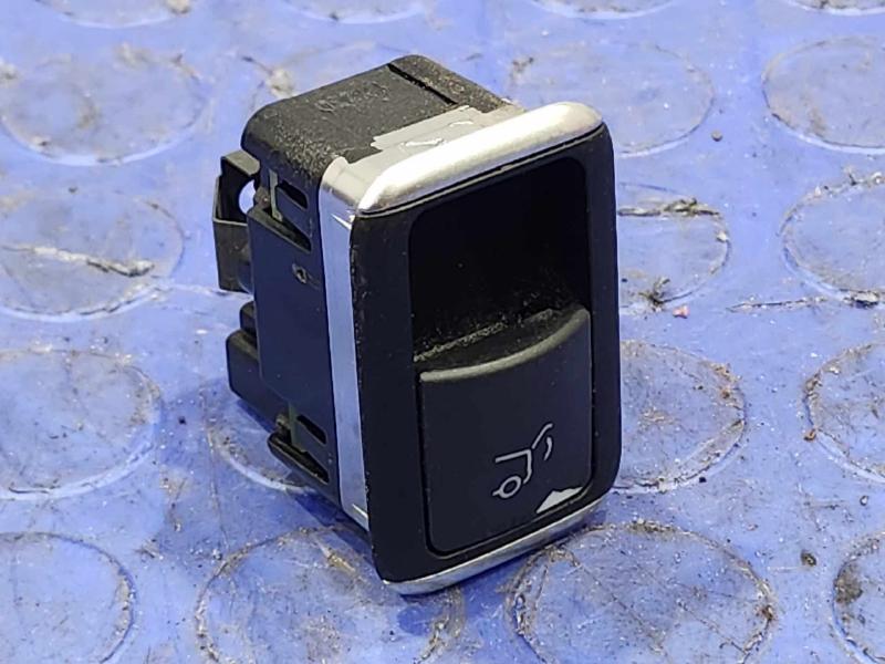 2012 Mercedes ML-Class Door Switch Front