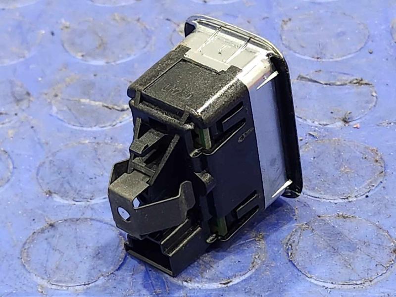 2012 Mercedes ML-Class Door Switch Front