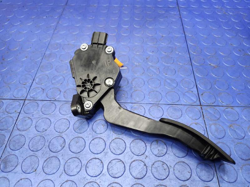 2015-2019 Subaru Legacy Outback Accelerator Pedal Genuine OEM Part 36010AL090