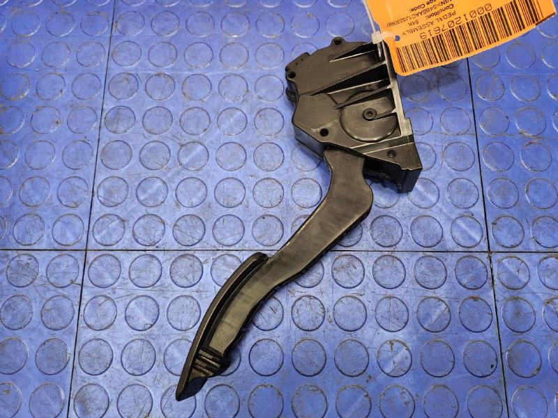 2015-2019 Subaru Legacy Outback Accelerator Pedal Genuine OEM Part 36010AL090