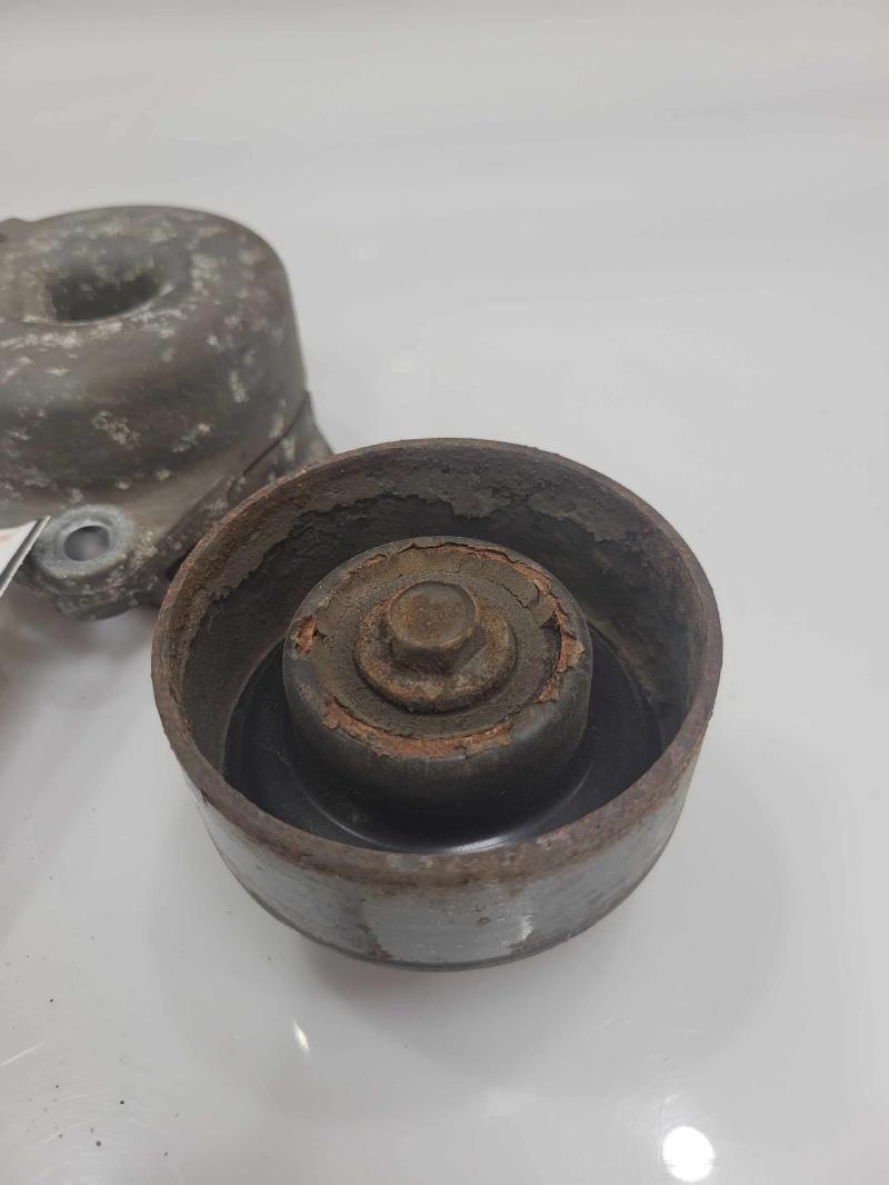 2004 Lincoln Navigator Engine Belt Tensioner