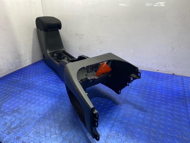 2021 Jeep Renegade Front Console
