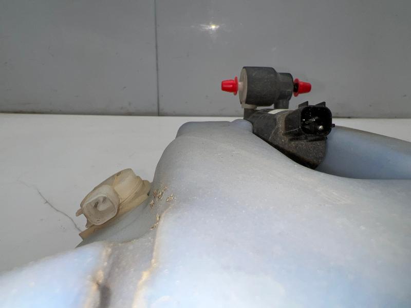 2011 - 2015 Ford Explorer Windshield Washer Fluid Reservoir Assembly OEM BB5Z17618A