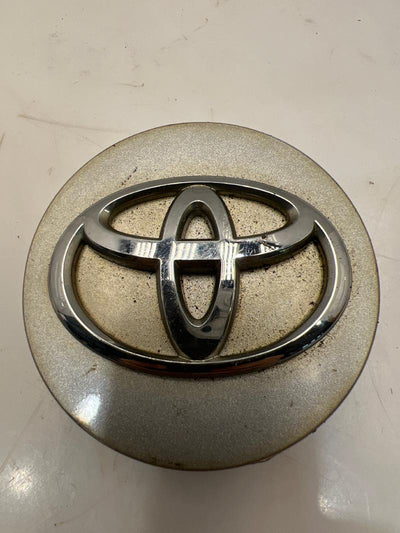 2013 Toyota Camry Center Cap
