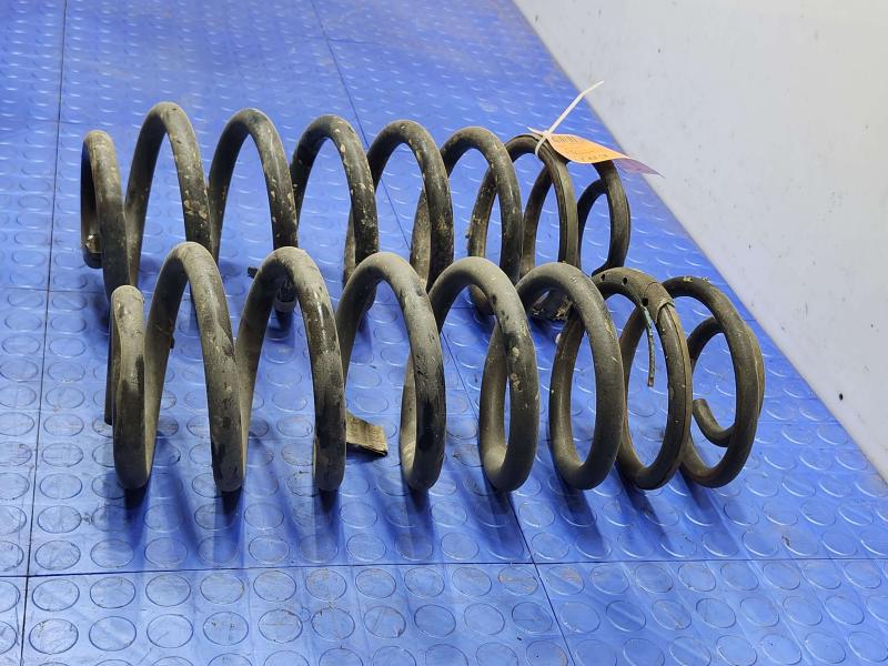 2012 GMC Yukon Coil/Air Spring