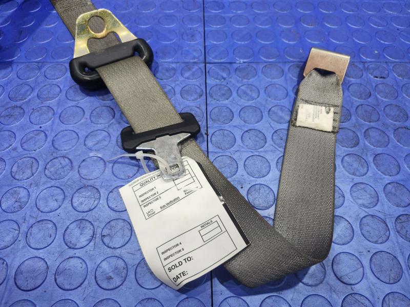 2004 Ford Explorer Rear Seat Belt