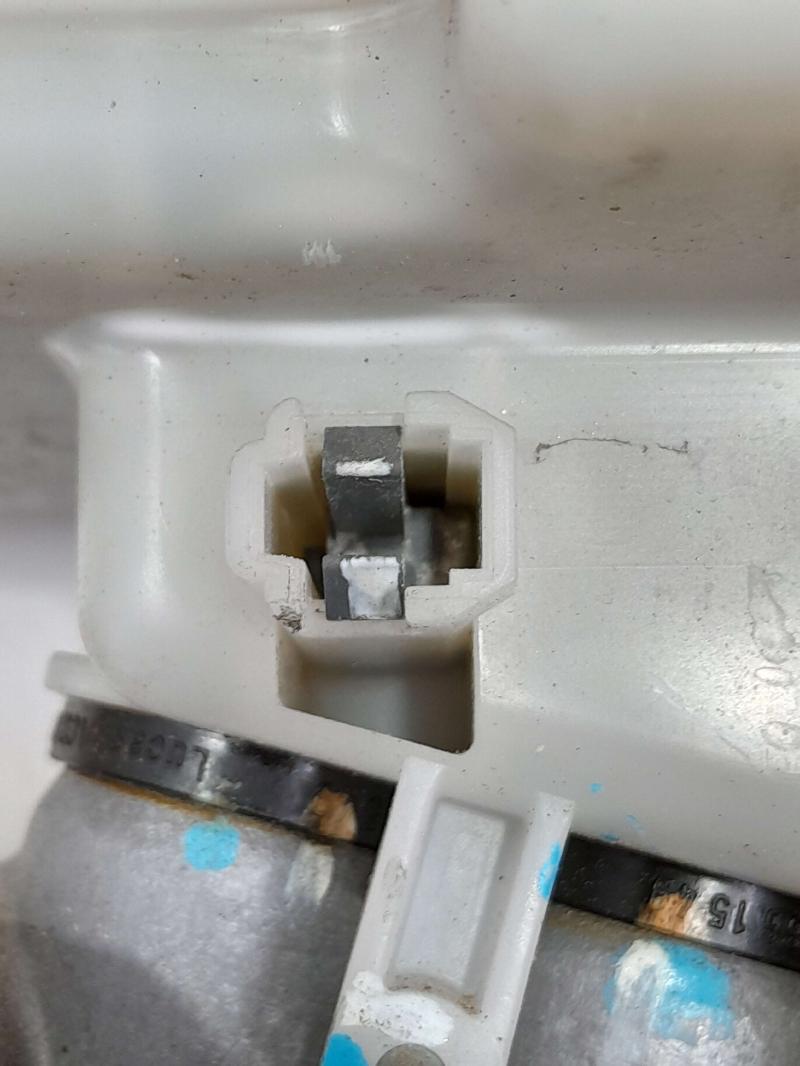 2011 Jeep Grand Cherokee Master Cylinder