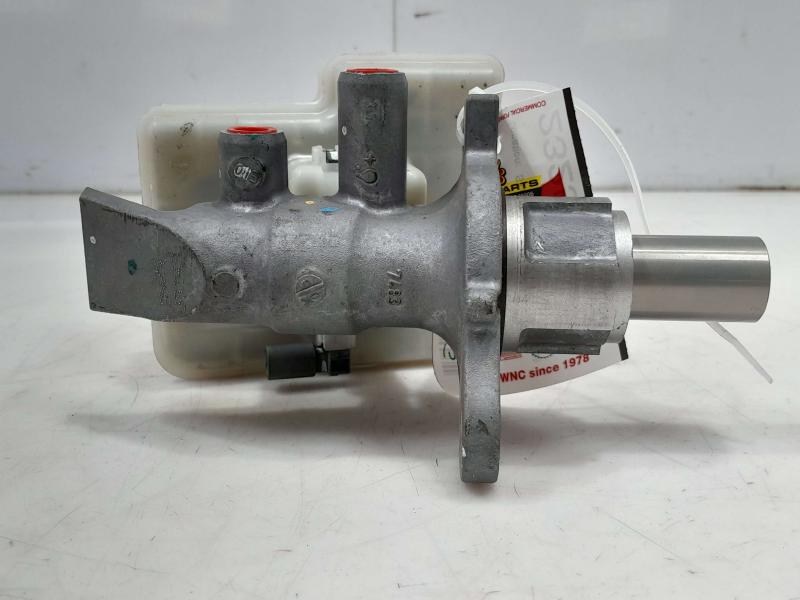 2011 Jeep Grand Cherokee Master Cylinder
